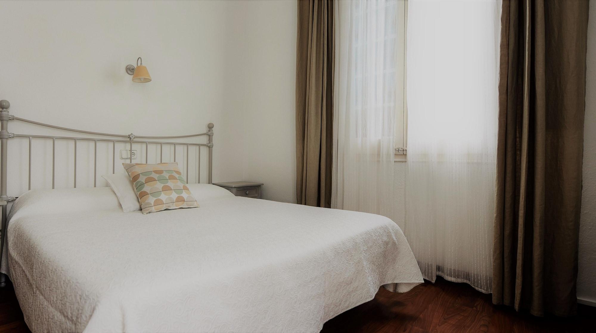 Hotel Capri Сіджас Екстер'єр фото