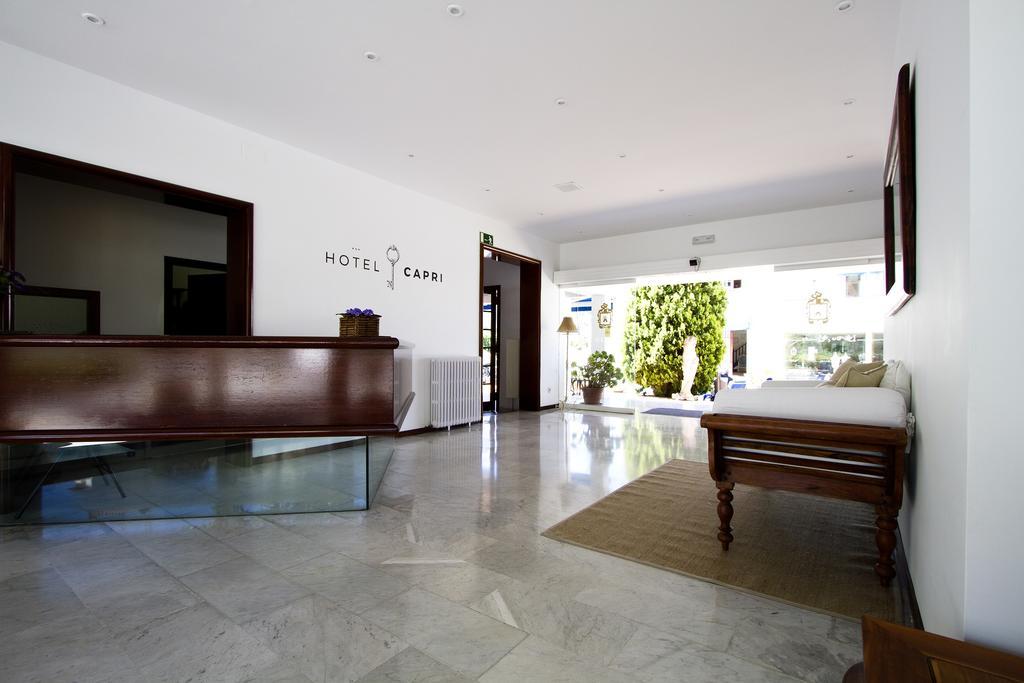 Hotel Capri Сіджас Екстер'єр фото
