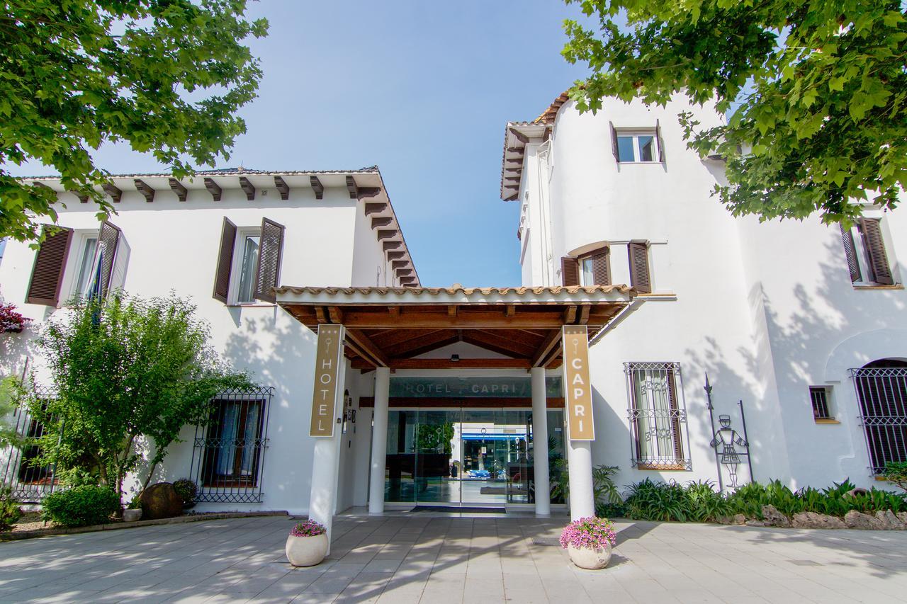 Hotel Capri Сіджас Екстер'єр фото